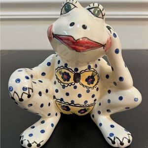 Ceramic Frog Polish Pottery Style Smiling Figurine Lipstick Green Eyes See